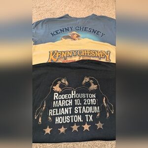 (3) Graphic T-Shirts Set